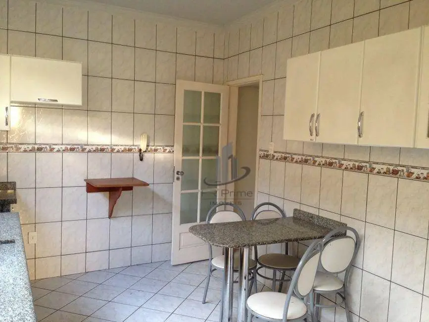 Casa com 4 quartos à venda, 292m2 em São Luís, Volta Redonda - RJ - imagem 6 Foto 6 de Casa com 4 quartos à venda, 292m2 em São Luís, Volta Redonda - RJ