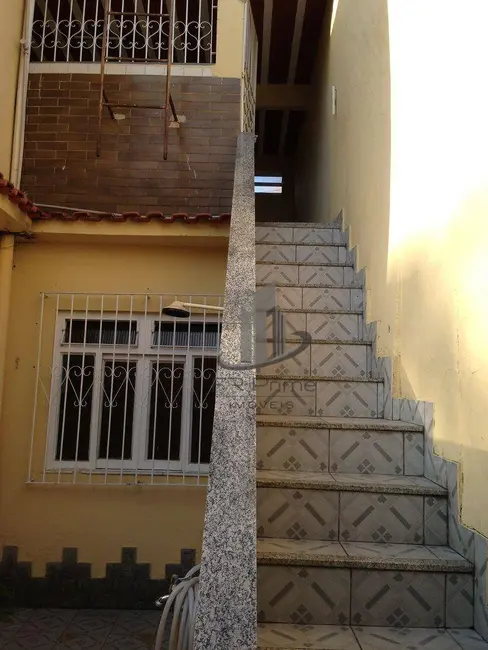 Casa com 4 quartos à venda, 292m2 em São Luís, Volta Redonda - RJ - imagem 9 Foto 9 de Casa com 4 quartos à venda, 292m2 em São Luís, Volta Redonda - RJ