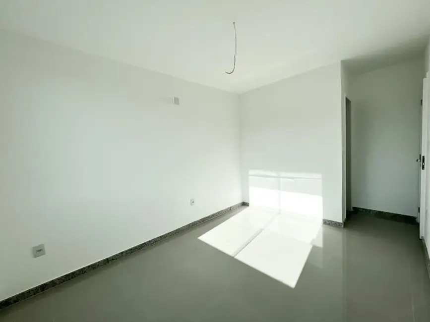 Apartamento com 2 quartos à venda, 65m2 em Jardim Amália, Volta Redonda - RJ - imagem 4 Foto 4 de Apartamento com 2 quartos à venda, 65m2 em Jardim Amália, Volta Redonda - RJ