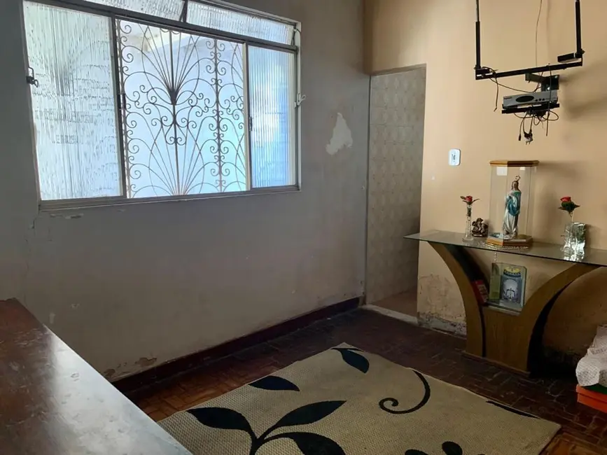 Casa de Condomínio com 3 quartos à venda, 268m2 em Sessenta, Volta Redonda - RJ - imagem 5 Foto 5 de Casa de Condomínio com 3 quartos à venda, 268m2 em Sessenta, Volta Redonda - RJ