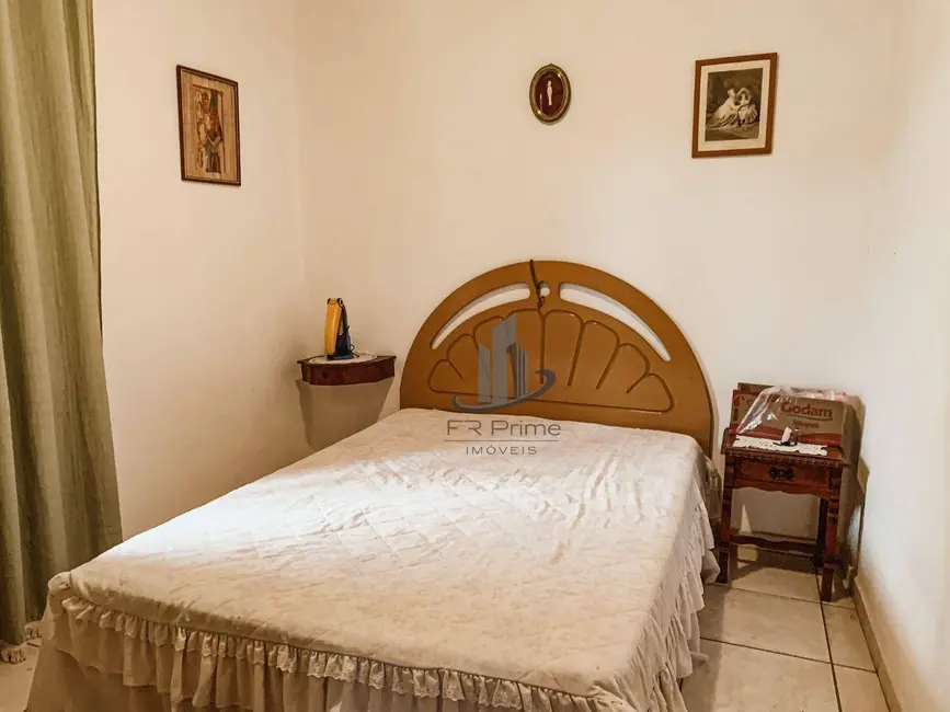 Casa com 3 quartos à venda, 276m2 em Vila Santa Cecília, Volta Redonda - RJ - imagem 6 Foto 6 de Casa com 3 quartos à venda, 276m2 em Vila Santa Cecília, Volta Redonda - RJ