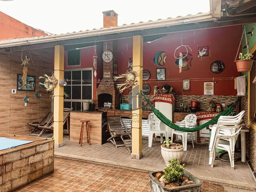 Casa com 3 quartos à venda, 276m2 em Vila Santa Cecília, Volta Redonda - RJ - imagem 9 Foto 9 de Casa com 3 quartos à venda, 276m2 em Vila Santa Cecília, Volta Redonda - RJ