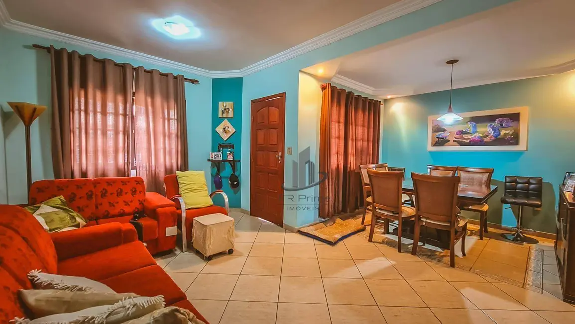 Foto 2 de Casa com 3 quartos à venda, 336m2 em Jardim Amália, Volta Redonda - RJ