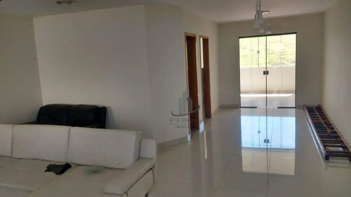 Foto 1 de Casa com 3 quartos à venda, 240m2 em Jardim Boa Vista, Barra Mansa - RJ