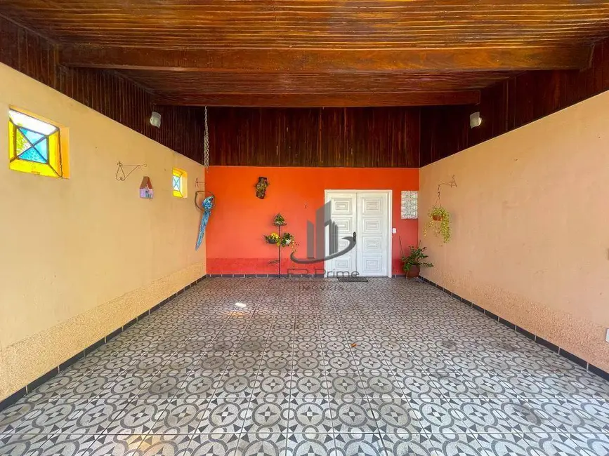 Foto 2 de Casa com 3 quartos à venda, 405m2 em Jardim Suíça, Volta Redonda - RJ
