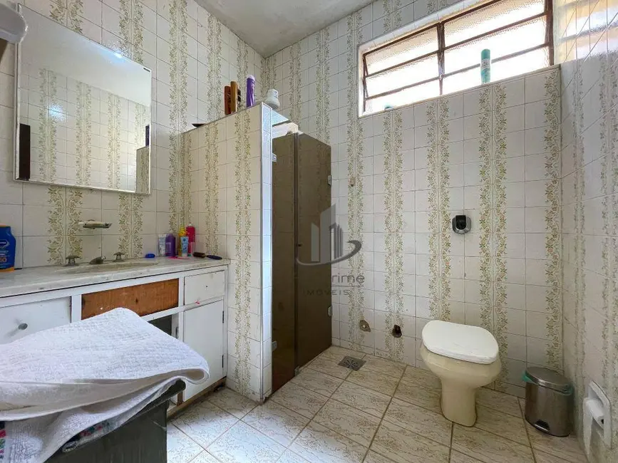 Casa com 3 quartos à venda, 405m2 em Jardim Suíça, Volta Redonda - RJ - imagem 6 Foto 6 de Casa com 3 quartos à venda, 405m2 em Jardim Suíça, Volta Redonda - RJ