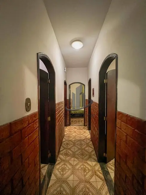 Casa com 3 quartos à venda, 360m2 em Ponte Alta, Volta Redonda - RJ - imagem 8 Foto 8 de Casa com 3 quartos à venda, 360m2 em Ponte Alta, Volta Redonda - RJ