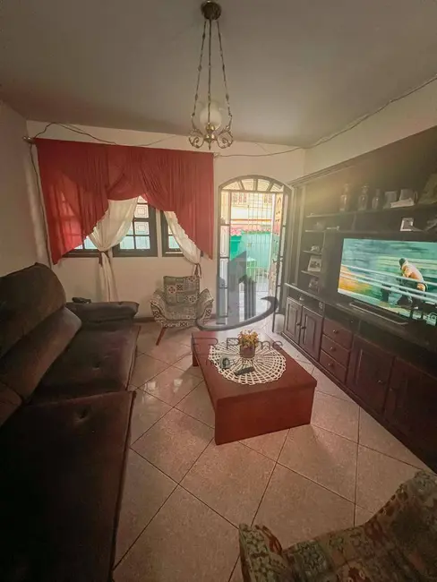 Casa com 3 quartos à venda, 360m2 em Ponte Alta, Volta Redonda - RJ - imagem 7 Foto 7 de Casa com 3 quartos à venda, 360m2 em Ponte Alta, Volta Redonda - RJ