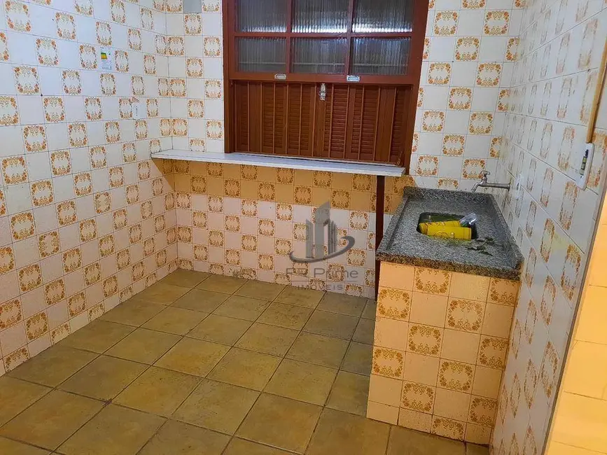 Casa com 3 quartos à venda, 201m2 em Sessenta, Volta Redonda - RJ - imagem 6 Foto 6 de Casa com 3 quartos à venda, 201m2 em Sessenta, Volta Redonda - RJ