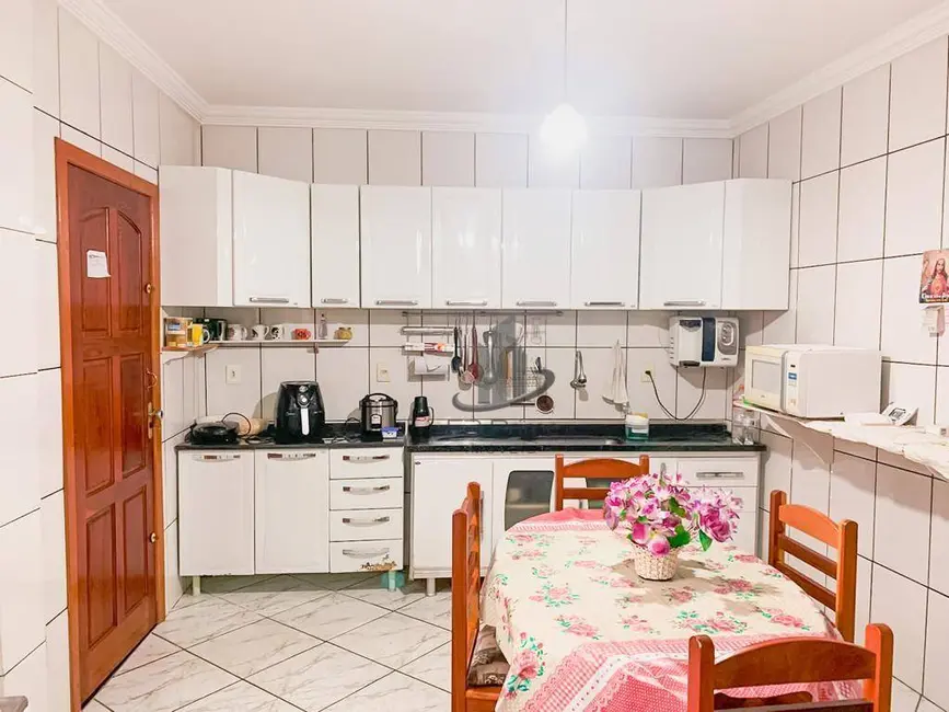 Foto 5 de Casa com 4 quartos à venda, 49m2 em Jardim Tiradentes, Volta Redonda - RJ