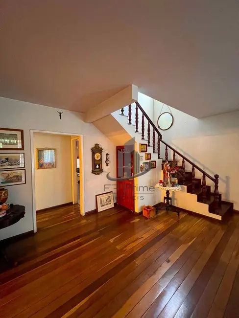 Casa com 4 quartos à venda, 703m2 em Bela Vista, Volta Redonda - RJ - imagem 8 Foto 8 de Casa com 4 quartos à venda, 703m2 em Bela Vista, Volta Redonda - RJ