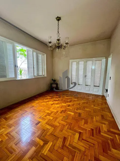 Casa com 3 quartos à venda, 360m2 em Laranjal, Volta Redonda - RJ - imagem 5 Foto 5 de Casa com 3 quartos à venda, 360m2 em Laranjal, Volta Redonda - RJ