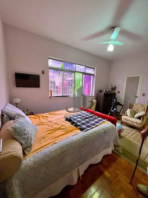 Casa com 3 quartos à venda, 360m2 em Laranjal, Volta Redonda - RJ - imagem 9 Foto 9 de Casa com 3 quartos à venda, 360m2 em Laranjal, Volta Redonda - RJ