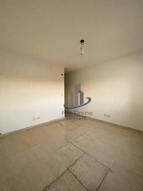 Casa com 2 quartos à venda, 300m2 em Roma, Volta Redonda - RJ - imagem 3 Foto 3 de Casa com 2 quartos à venda, 300m2 em Roma, Volta Redonda - RJ