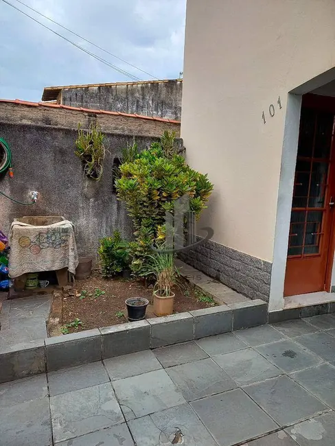 Casa com 4 quartos à venda, 375m2 em Vila Mury, Volta Redonda - RJ - imagem 7 Foto 7 de Casa com 4 quartos à venda, 375m2 em Vila Mury, Volta Redonda - RJ