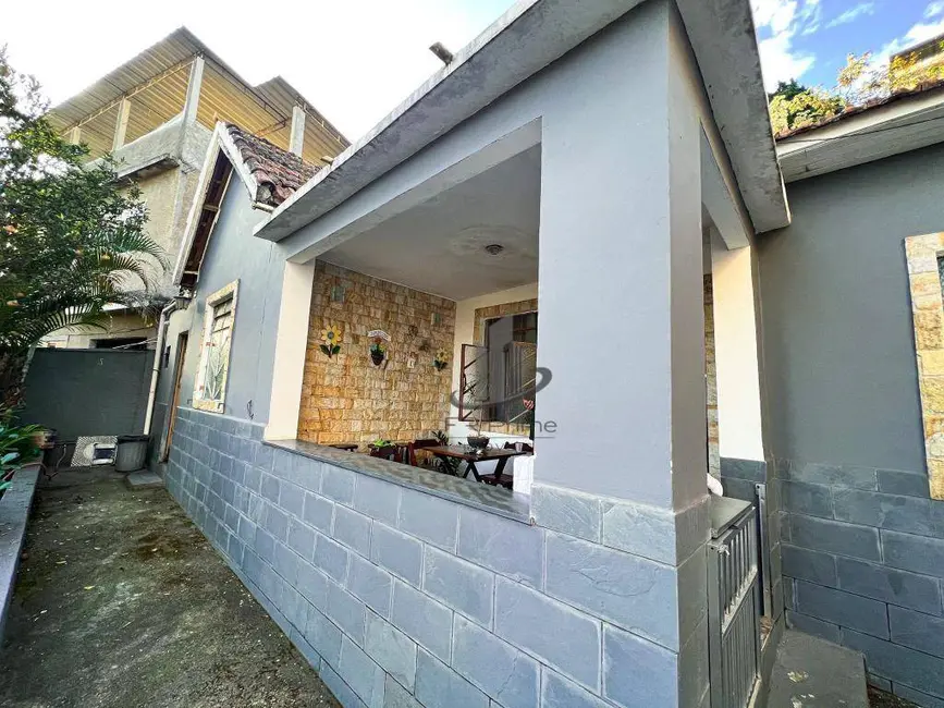 Casa com 3 quartos à venda, 200m2 em Vila Orlandelia, Barra Mansa - RJ - imagem 4 Foto 4 de Casa com 3 quartos à venda, 200m2 em Vila Orlandelia, Barra Mansa - RJ