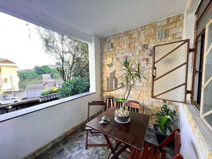 Casa com 3 quartos à venda, 200m2 em Vila Orlandelia, Barra Mansa - RJ - imagem 5 Foto 5 de Casa com 3 quartos à venda, 200m2 em Vila Orlandelia, Barra Mansa - RJ