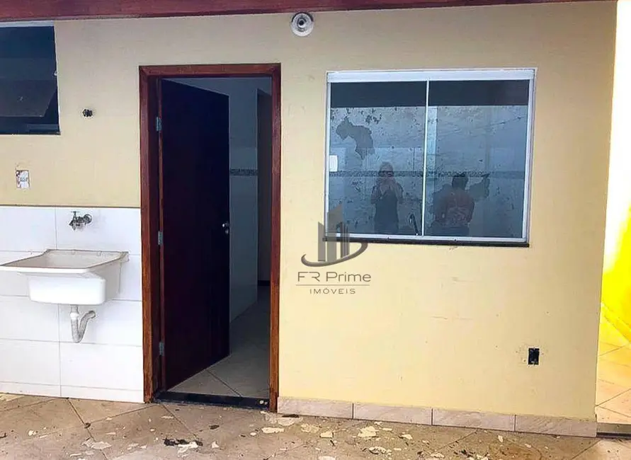 Casa com 2 quartos à venda, 168m2 em Roma, Volta Redonda - RJ - imagem 2 Foto 2 de Casa com 2 quartos à venda, 168m2 em Roma, Volta Redonda - RJ