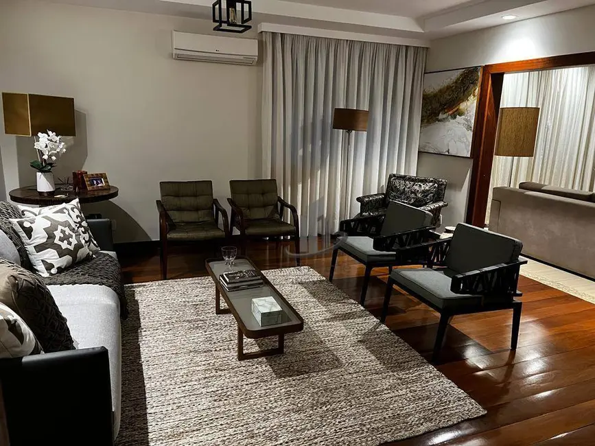 Apartamento com 3 quartos à venda, 284m2 em Centro, Barra Mansa - RJ - imagem 2 Foto 2 de Apartamento com 3 quartos à venda, 284m2 em Centro, Barra Mansa - RJ