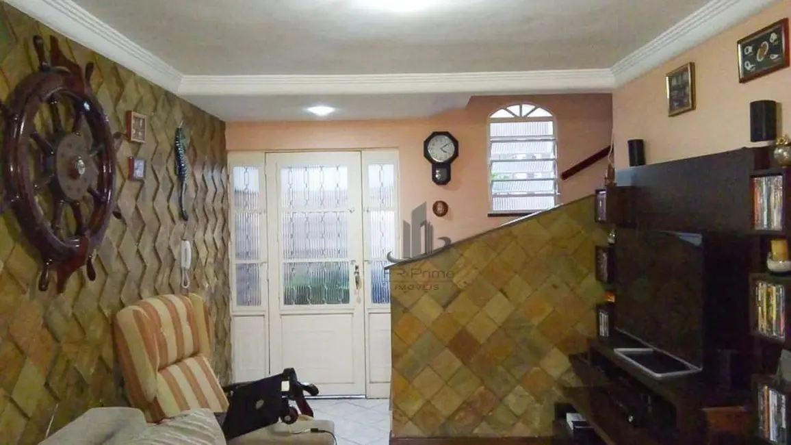Casa com 3 quartos à venda, 162m2 em Jardim Tiradentes, Volta Redonda - RJ - imagem 4 Foto 4 de Casa com 3 quartos à venda, 162m2 em Jardim Tiradentes, Volta Redonda - RJ