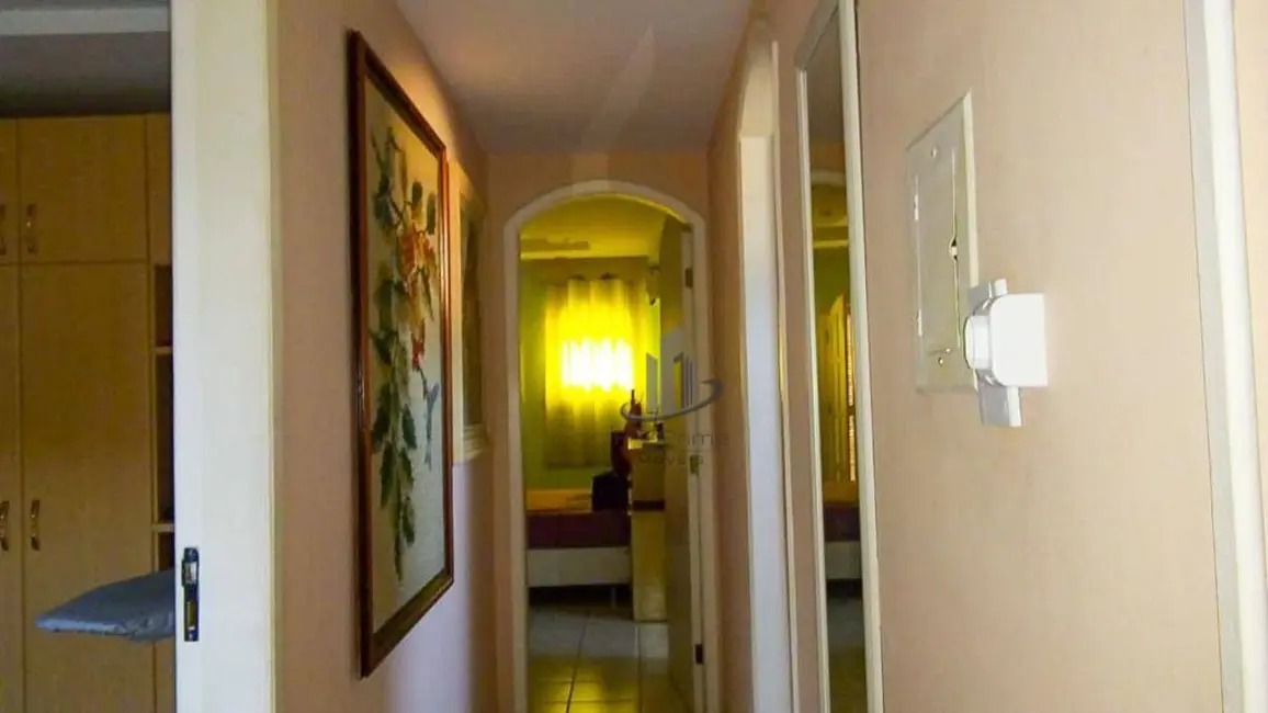 Casa com 3 quartos à venda, 162m2 em Jardim Tiradentes, Volta Redonda - RJ - imagem 9 Foto 9 de Casa com 3 quartos à venda, 162m2 em Jardim Tiradentes, Volta Redonda - RJ