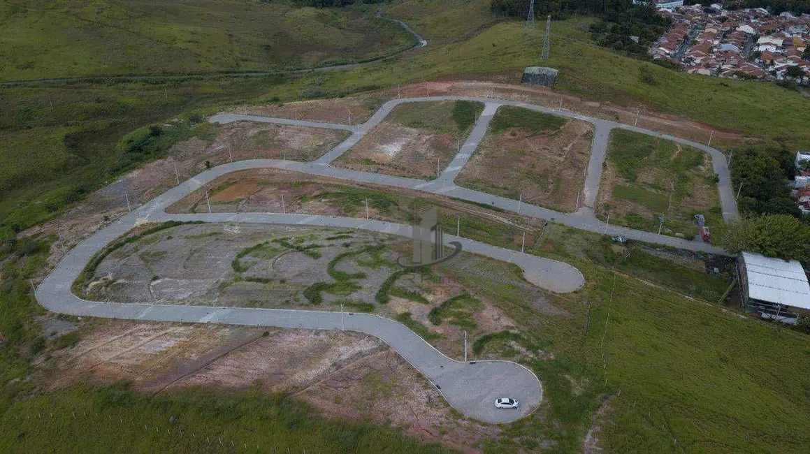 Terreno / Lote à venda, 275m2 em Jardim Belvedere, Volta Redonda - RJ - imagem 4 Foto 4 de Terreno / Lote à venda, 275m2 em Jardim Belvedere, Volta Redonda - RJ