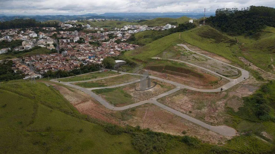 Terreno / Lote à venda, 275m2 em Jardim Belvedere, Volta Redonda - RJ - imagem 6 Foto 6 de Terreno / Lote à venda, 275m2 em Jardim Belvedere, Volta Redonda - RJ