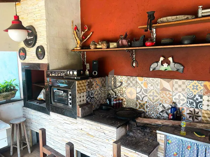 Casa com 3 quartos à venda, 620m2 em Ano Bom, Barra Mansa - RJ - imagem 5 Foto 5 de Casa com 3 quartos à venda, 620m2 em Ano Bom, Barra Mansa - RJ