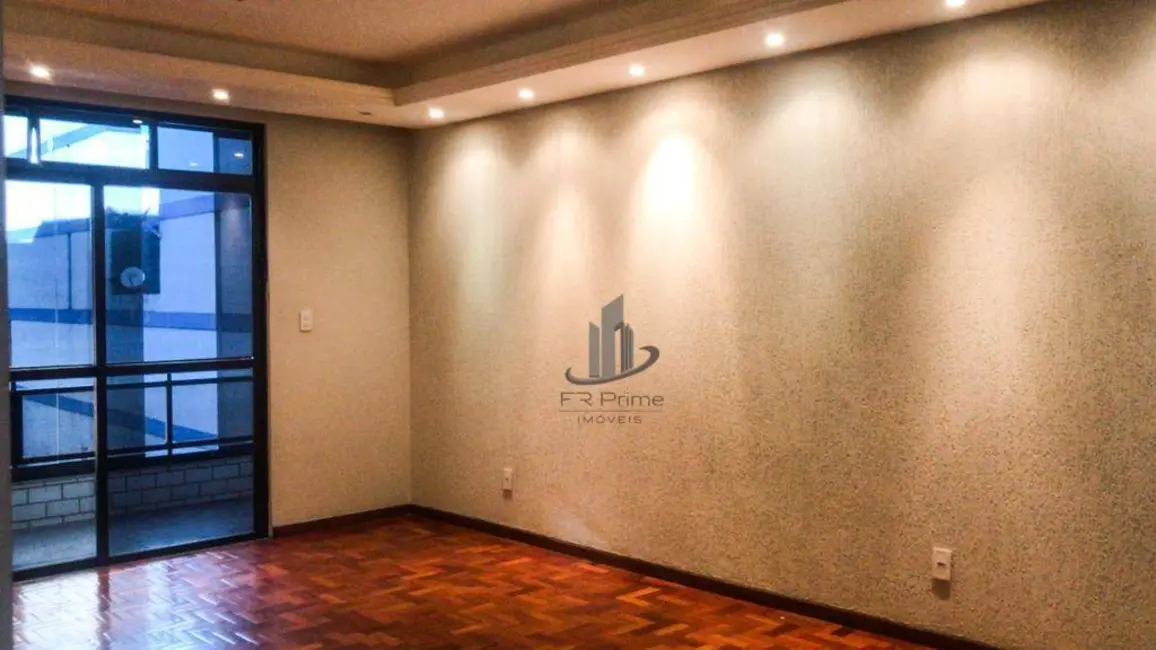 Apartamento com 3 quartos à venda, 247m2 em Centro, Barra Mansa - RJ - imagem 3 Foto 3 de Apartamento com 3 quartos à venda, 247m2 em Centro, Barra Mansa - RJ