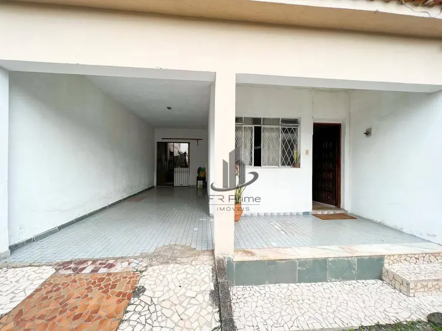 Foto 2 de Casa com 3 quartos à venda, 310m2 em Jardim Amália, Volta Redonda - RJ
