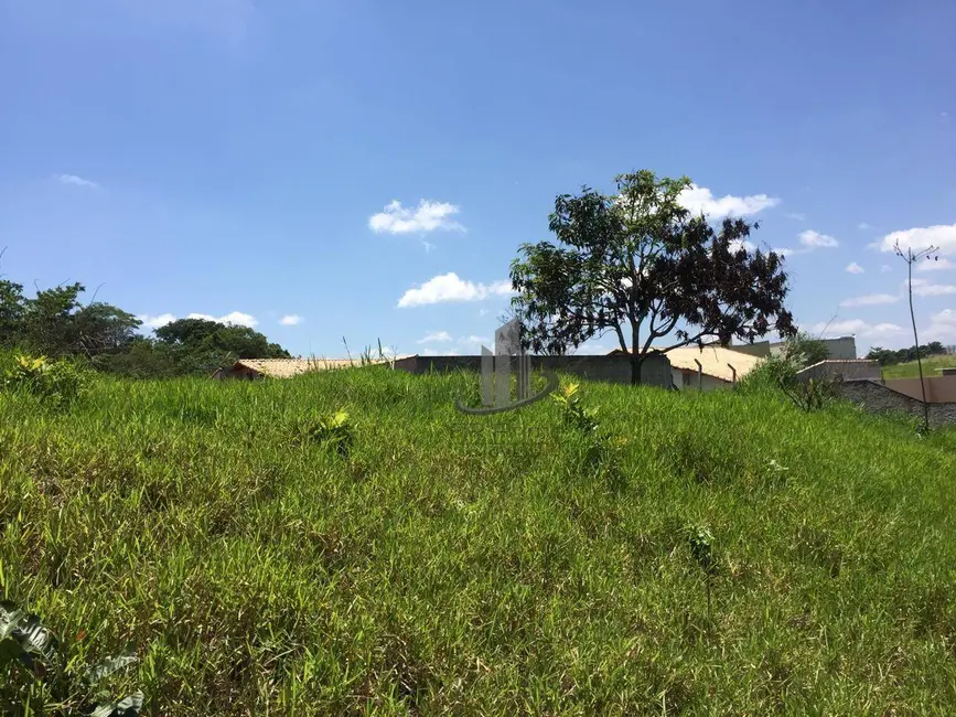 Terreno / Lote à venda, 594m2 em Roma, Volta Redonda - RJ - imagem 8 Foto 8 de Terreno / Lote à venda, 594m2 em Roma, Volta Redonda - RJ
