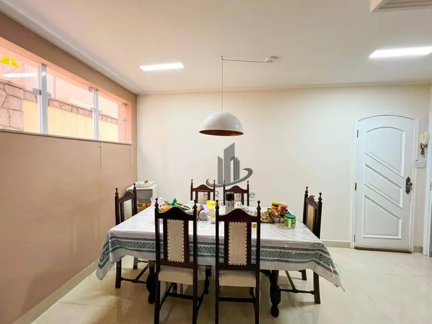 Casa com 4 quartos à venda, 360m2 em Monte Castelo, Volta Redonda - RJ - imagem 6 Foto 6 de Casa com 4 quartos à venda, 360m2 em Monte Castelo, Volta Redonda - RJ