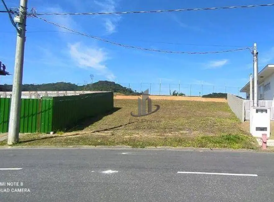 Foto 2 de Terreno / Lote à venda, 467m2 em Volta Redonda - RJ