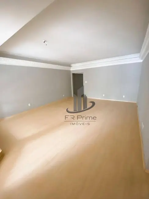 Apartamento com 3 quartos à venda, 284m2 em Centro, Barra Mansa - RJ - imagem 5 Foto 5 de Apartamento com 3 quartos à venda, 284m2 em Centro, Barra Mansa - RJ