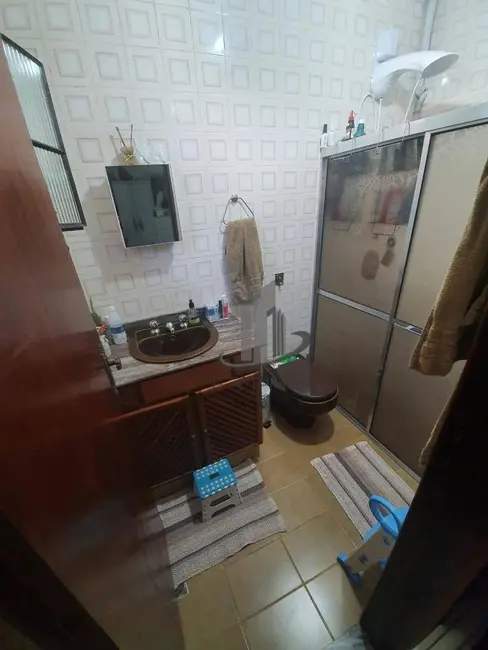 Foto 6 de Casa com 3 quartos à venda, 210m2 em Jardim Tiradentes, Volta Redonda - RJ