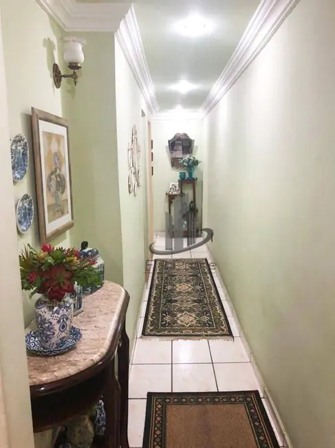 Apartamento com 3 quartos à venda, 145m2 em Jardim Amália, Volta Redonda - RJ - imagem 7 Foto 7 de Apartamento com 3 quartos à venda, 145m2 em Jardim Amália, Volta Redonda - RJ