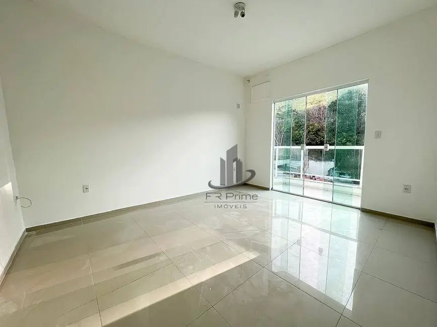 Apartamento com 2 quartos à venda, 77m2 em Goiabal, Barra Mansa - RJ - imagem 3 Foto 3 de Apartamento com 2 quartos à venda, 77m2 em Goiabal, Barra Mansa - RJ