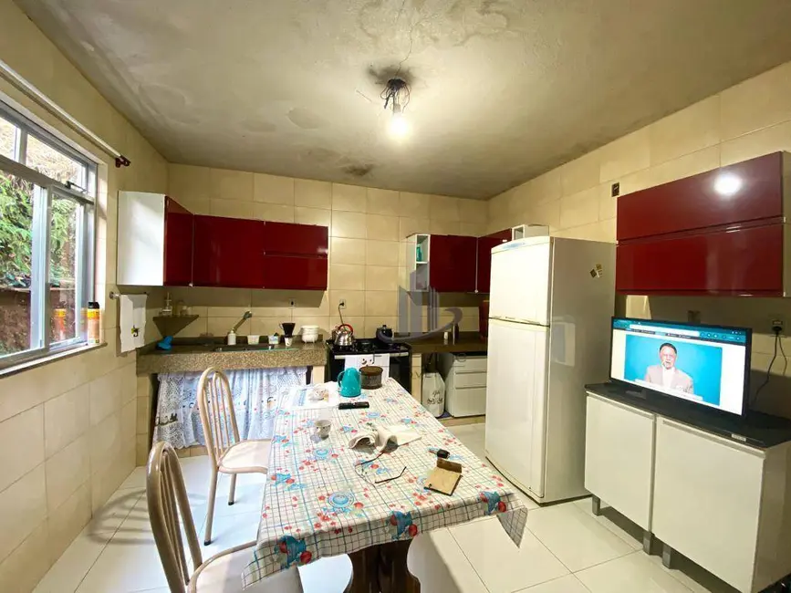 Foto 2 de Casa com 3 quartos à venda, 108m2 em São Luís, Volta Redonda - RJ