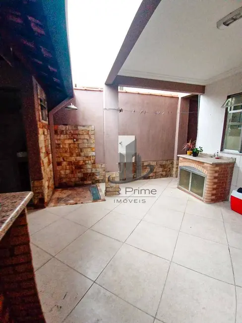 Casa com 3 quartos à venda, 150m2 em Jardim Belvedere, Volta Redonda - RJ - imagem 4 Foto 4 de Casa com 3 quartos à venda, 150m2 em Jardim Belvedere, Volta Redonda - RJ