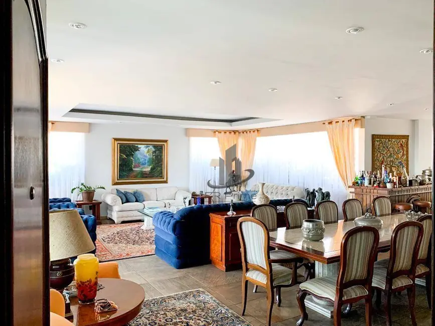 Foto 3 de Apartamento com 4 quartos à venda, 600m2 em Aterrado, Volta Redonda - RJ