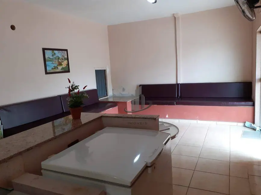 Casa com 3 quartos à venda, 369m2 em Jardim Amália, Volta Redonda - RJ - imagem 3 Foto 3 de Casa com 3 quartos à venda, 369m2 em Jardim Amália, Volta Redonda - RJ