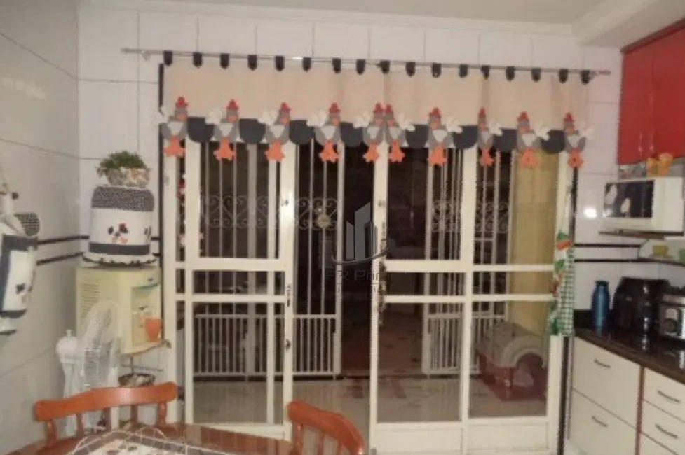 Foto 2 de Casa com 4 quartos à venda, 300m2 em Retiro, Volta Redonda - RJ