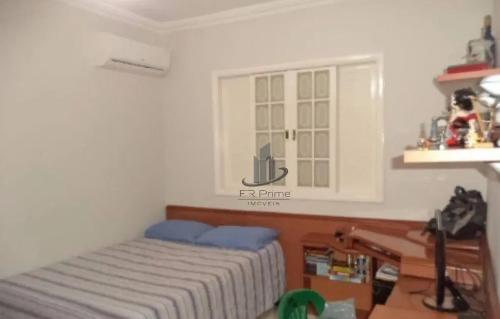 Foto 6 de Casa com 4 quartos à venda, 300m2 em Retiro, Volta Redonda - RJ