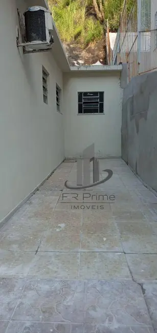 Casa com 3 quartos à venda, 600m2 em Centro, Barra Mansa - RJ - imagem 4 Foto 4 de Casa com 3 quartos à venda, 600m2 em Centro, Barra Mansa - RJ