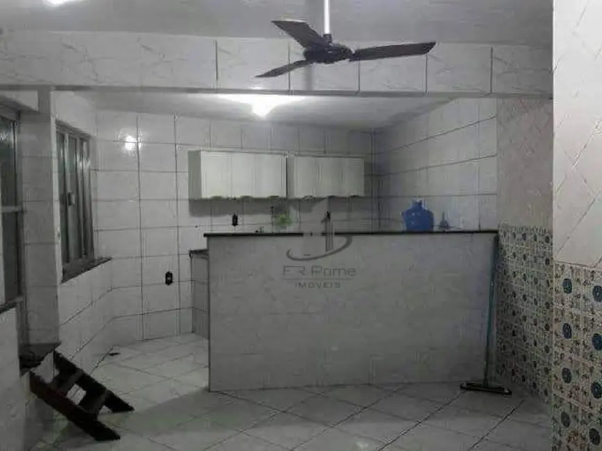 Casa com 1 quarto à venda, 261m2 em Maracanã, Barra Do Pirai - RJ - imagem 3 Foto 3 de Casa com 1 quarto à venda, 261m2 em Maracanã, Barra Do Pirai - RJ