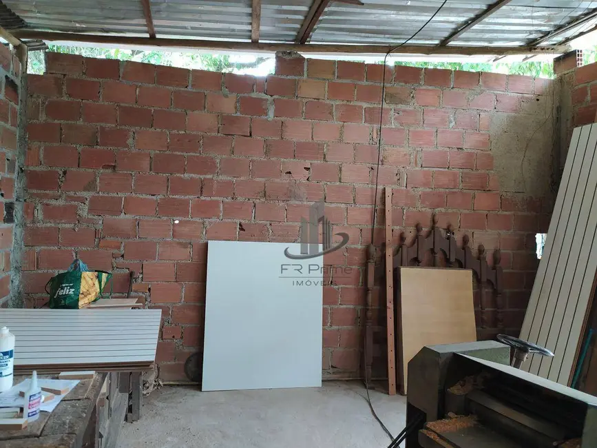 Casa com 1 quarto à venda, 261m2 em Maracanã, Barra Do Pirai - RJ - imagem 4 Foto 4 de Casa com 1 quarto à venda, 261m2 em Maracanã, Barra Do Pirai - RJ