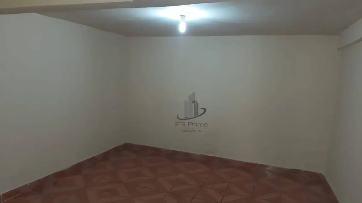 Casa com 2 quartos à venda, 200m2 em Jardim Cidade do Aço, Volta Redonda - RJ - imagem 7 Foto 7 de Casa com 2 quartos à venda, 200m2 em Jardim Cidade do Aço, Volta Redonda - RJ