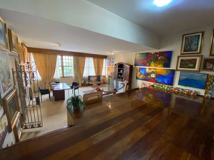 Casa com 4 quartos à venda, 1200m2 em Sessenta, Volta Redonda - RJ - imagem 6 Foto 6 de Casa com 4 quartos à venda, 1200m2 em Sessenta, Volta Redonda - RJ