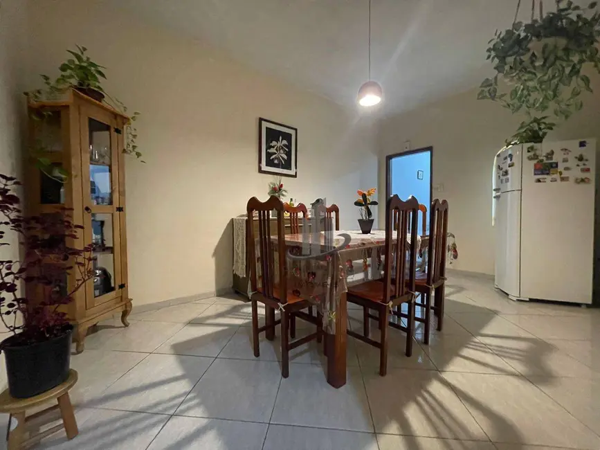 Foto 2 de Casa com 3 quartos à venda, 200m2 em Barra Do Pirai - RJ