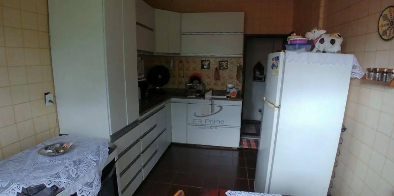 Casa com 7 quartos à venda, 463m2 em Jardim Amália, Volta Redonda - RJ - imagem 5 Foto 5 de Casa com 7 quartos à venda, 463m2 em Jardim Amália, Volta Redonda - RJ